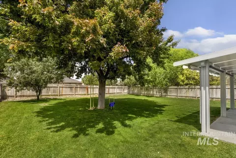 Exterior - 1183 Cortes Loop Twin Fls, Twin Falls, ID 83301 photo 7 of 9