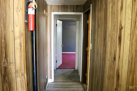 Entry Way - 123 Ithaca, Caldwell, ID 83605 photo 3 of 4