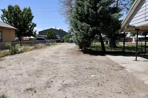 Exterior - 123 Ithaca, Caldwell, ID 83605 photo 7 of 9