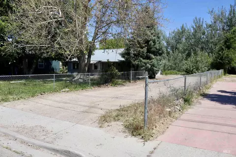 Exterior - 123 Ithaca, Caldwell, ID 83605 photo 8 of 9