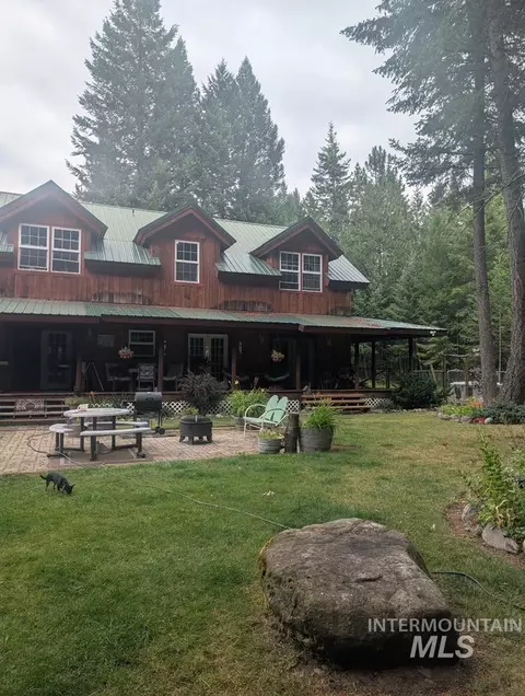 9214 E Morning Glory Ave, Athol, ID 83801