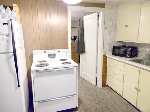 Kitchen - 357 6th Ave N, Twin Falls, ID 83301 photo 4 of 4