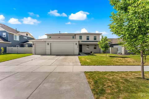 5361 W Avilla Dr, Meridian, ID 83646