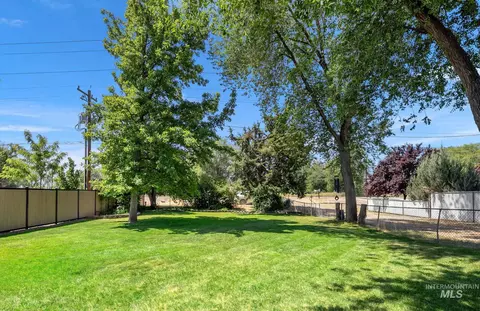 Exterior - 2152 E State St, Eagle, ID 83616 photo 8 of 15