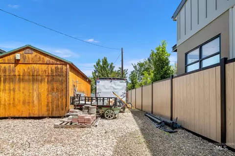 Exterior - 2152 E State St, Eagle, ID 83616 photo 13 of 15
