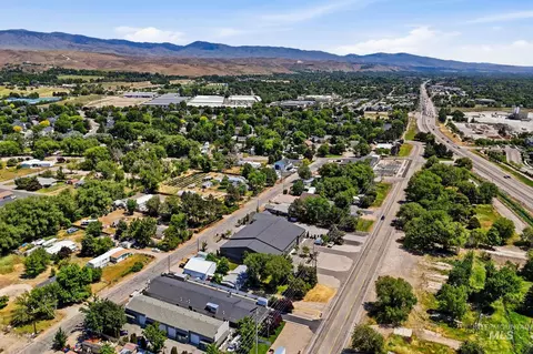 View/Area - 2152 E State St, Eagle, ID 83616 photo 2 of 5