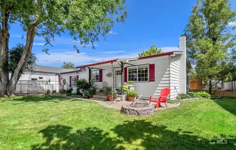 Exterior - 2152 E State St, Eagle, ID 83616 photo 6 of 15