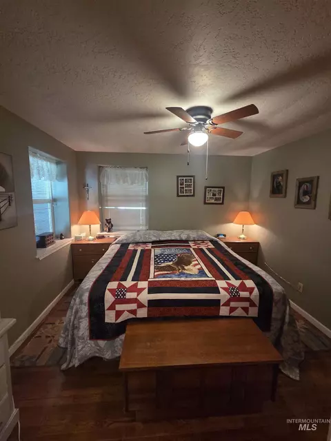Bedroom - 109 3rd St, Pomeroy, WA 99347 photo 2 of 4