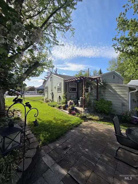 Exterior - 109 3rd St, Pomeroy, WA 99347 photo 1 of 8