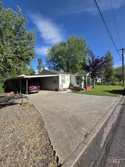 Other - 109 3rd St, Pomeroy, WA 99347 photo 2 of 15