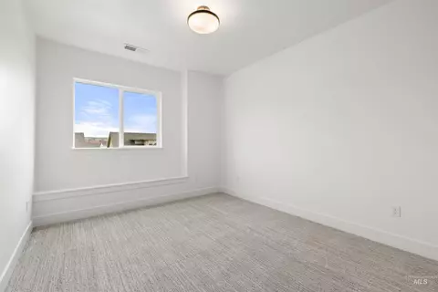 Bedroom - 725 N Hiltonhead Way, Eagle, ID 83616 photo 4 of 4