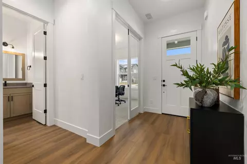 Entry Way - 725 N Hiltonhead Way, Eagle, ID 83616 photo 1 of 2
