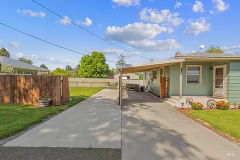627 Park Ave UNIT B, Lewiston, ID 83501