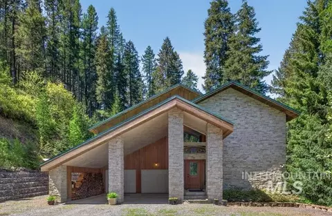 1761 Little Bear Rdg, Troy, ID 83871