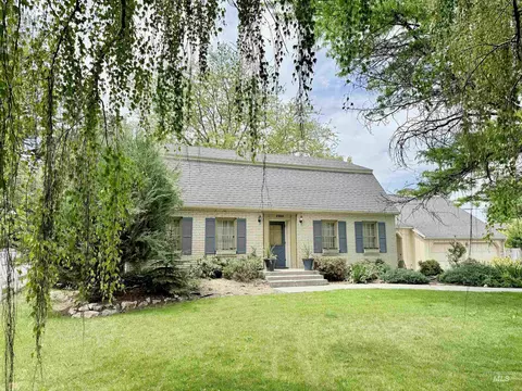 2558 Burton Ave, Burley, ID 83318