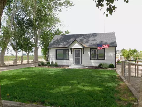 2648 Graveyard Point Rd, Homedale, ID 83628