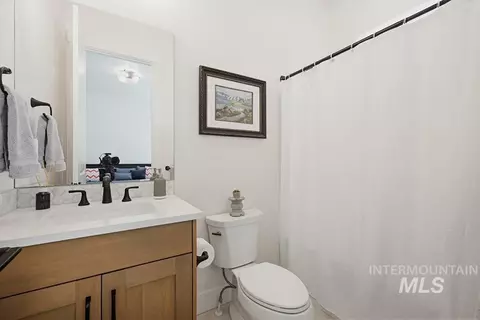 Bath - 1950 N Willowick Ave, Eagle, ID 83616 photo 5 of 5