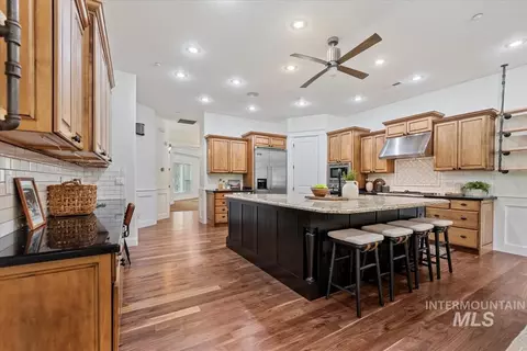 Kitchen - 103 S Alder Ln, Eagle, ID 83616 photo 2 of 4