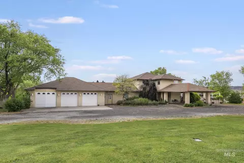 1244 River Rd, Buhl, ID 83316