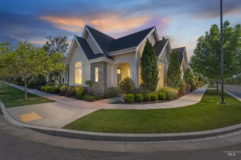 6204 N Mitchum Ln, Meridian, ID 83646