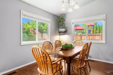 Dining - 1653 N Eagle Creek Way, Eagle, ID 83616 photo 1 of 4