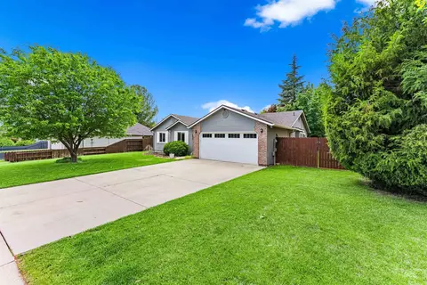 Exterior - 1653 N Eagle Creek Way, Eagle, ID 83616 photo 3 of 12