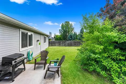 Exterior - 1653 N Eagle Creek Way, Eagle, ID 83616 photo 5 of 12