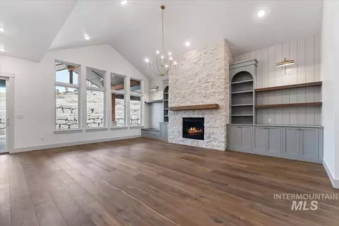 Living - 7065 N Cairnhill Way, Eagle, ID 83616 photo 1 of 4