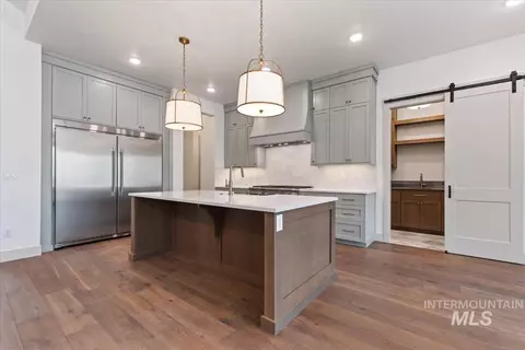 Kitchen - 7065 N Cairnhill Way, Eagle, ID 83616 photo 2 of 5