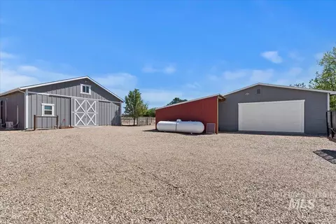 Exterior - 5410 W Beacon Light Rd, Eagle, ID 83616 photo 9 of 11