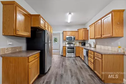 Kitchen - 5410 W Beacon Light Rd, Eagle, ID 83616 photo 4 of 4