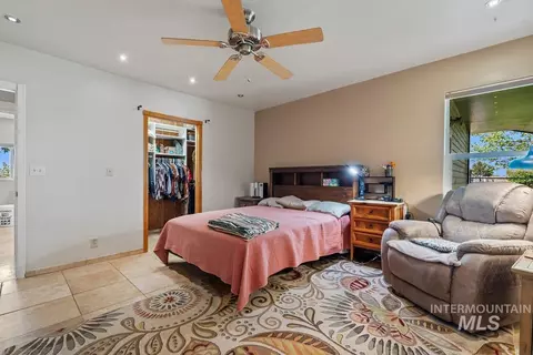 Bedroom - 5410 W Beacon Light Rd, Eagle, ID 83616 photo 2 of 5