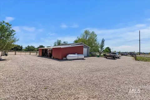 Exterior - 5410 W Beacon Light Rd, Eagle, ID 83616 photo 8 of 11