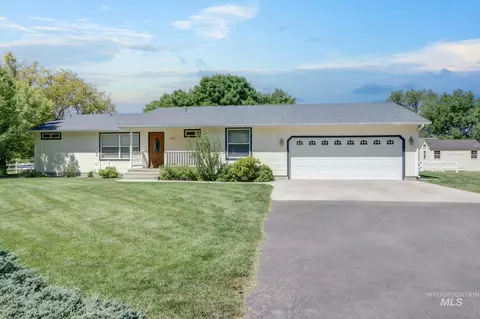 907 52nd St, Nampa, ID 83687