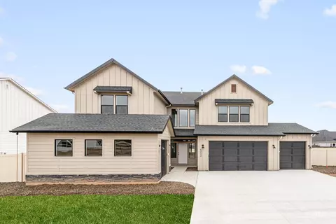 8260 E Presley Ct, Nampa, ID 83687