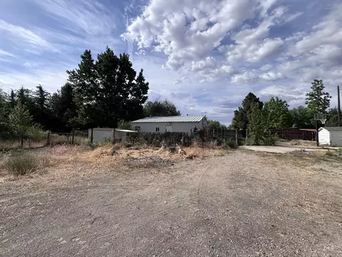 Exterior - 2152 Artesian Rd, Eagle, ID 83616 photo 4 of 14