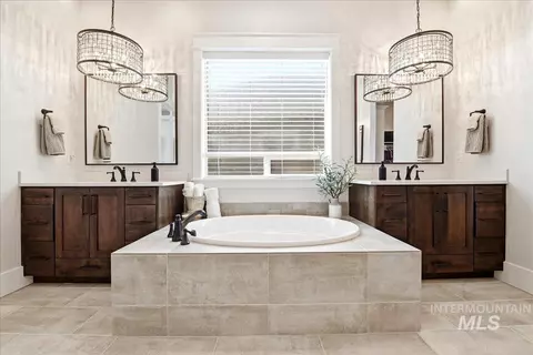 Bath - 594 S Devon Ave, Star, ID 83669 photo 1 of 6