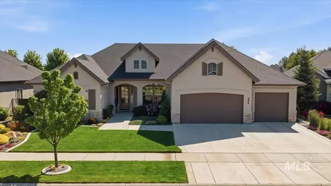 Exterior - 594 S Devon Ave, Star, ID 83669 photo 6 of 10