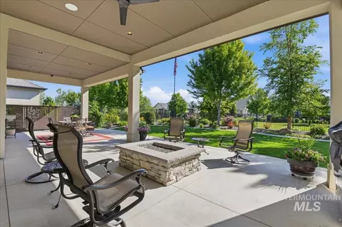 Exterior - 594 S Devon Ave, Star, ID 83669 photo 7 of 10