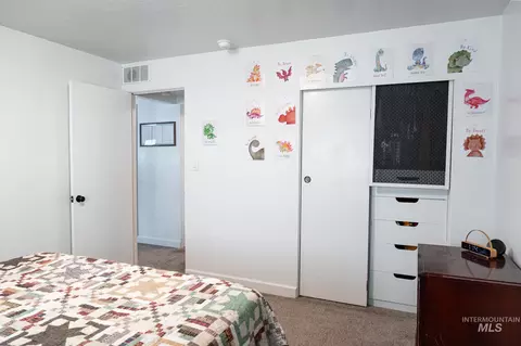 Bedroom - 446 Perry Dr, Payette, ID 83661 photo 3 of 4