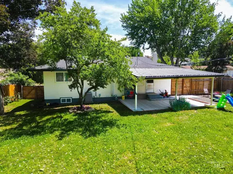 Exterior - 446 Perry Dr, Payette, ID 83661 photo 7 of 19
