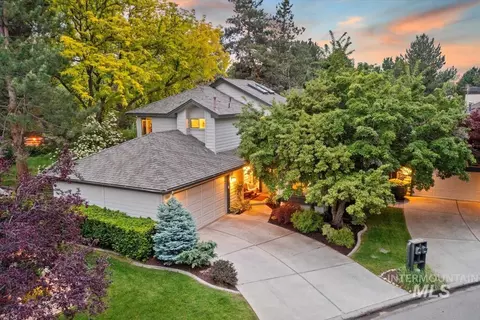 1979 S Springbrook Ln, Boise, ID 83706