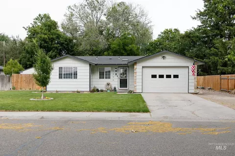1406 N Lucille, Fruitland, ID 83619