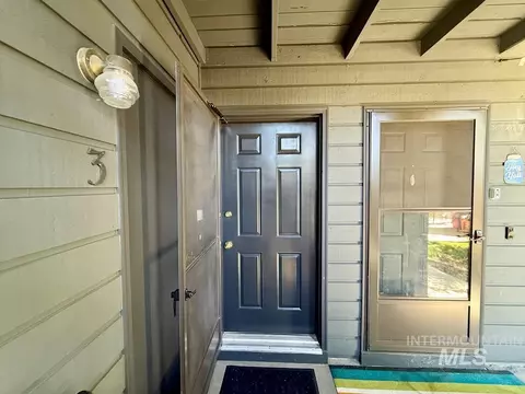 Exterior - 601 Hemlock St #3, Mccall, ID 83638 photo 2 of 2