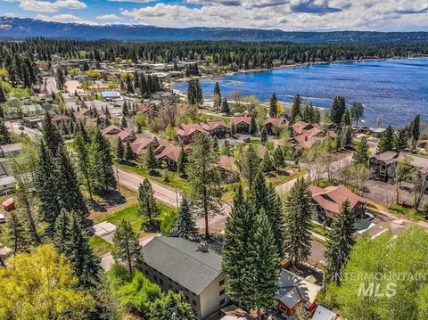 View/Area - 601 Hemlock St #3, Mccall, ID 83638 photo 2 of 3