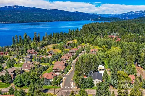 View/Area - 601 Hemlock St #3, Mccall, ID 83638 photo 3 of 3