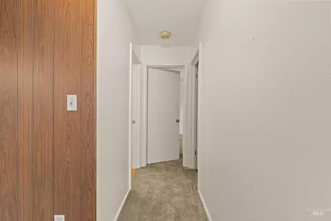 Entry Way - 1663 9th Ave, Lewiston, ID 83501 photo 2 of 2