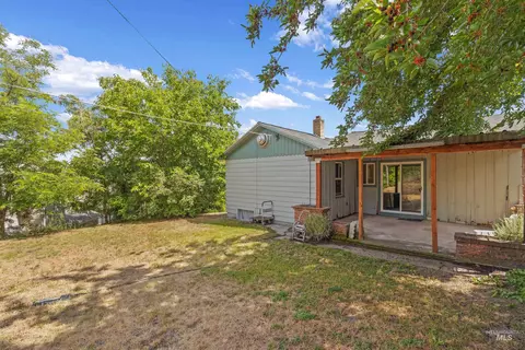 Exterior - 1663 9th Ave, Lewiston, ID 83501 photo 6 of 9