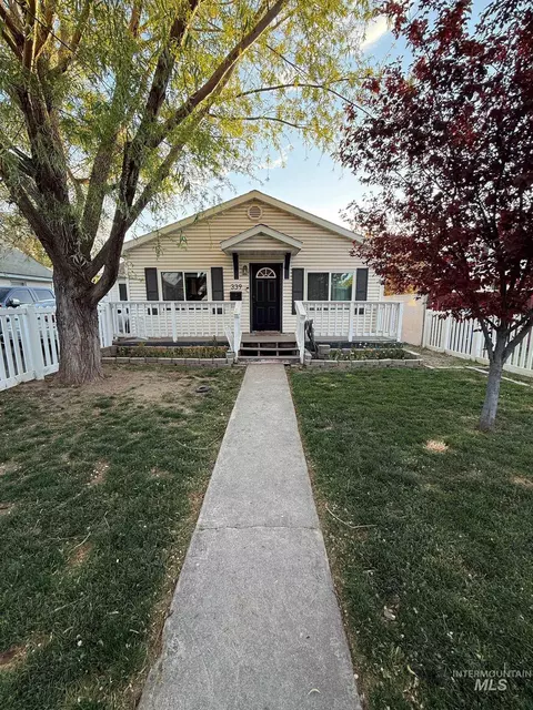 339 Polk St, Twin Falls, ID 83301
