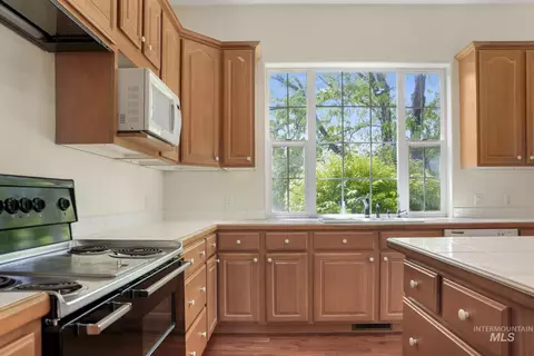 Kitchen - 3711 N 2506 E, Twin Falls, ID 83301 photo 3 of 4